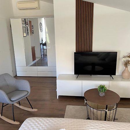 Studio Apartment Elena Zadar Buitenkant foto